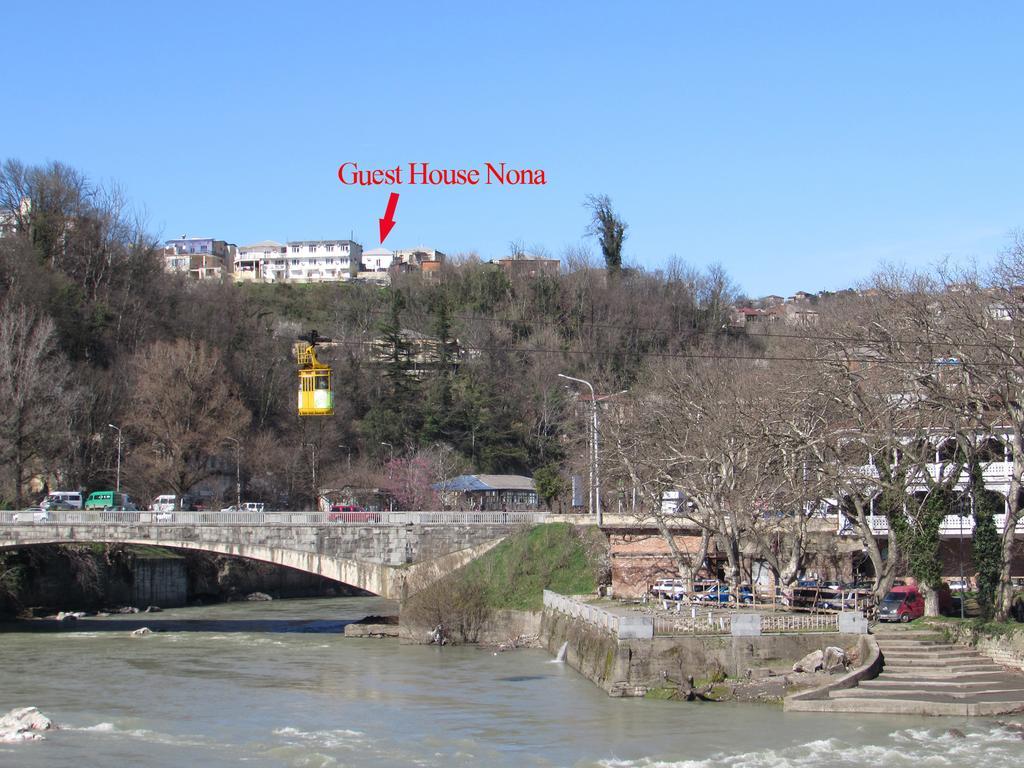 Guest House Nona Kutaisi Esterno foto