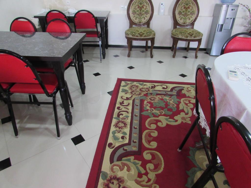 Guest House Nona Kutaisi Esterno foto